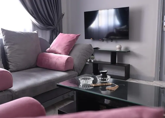 Belle Helen - Bright Independent Apartment