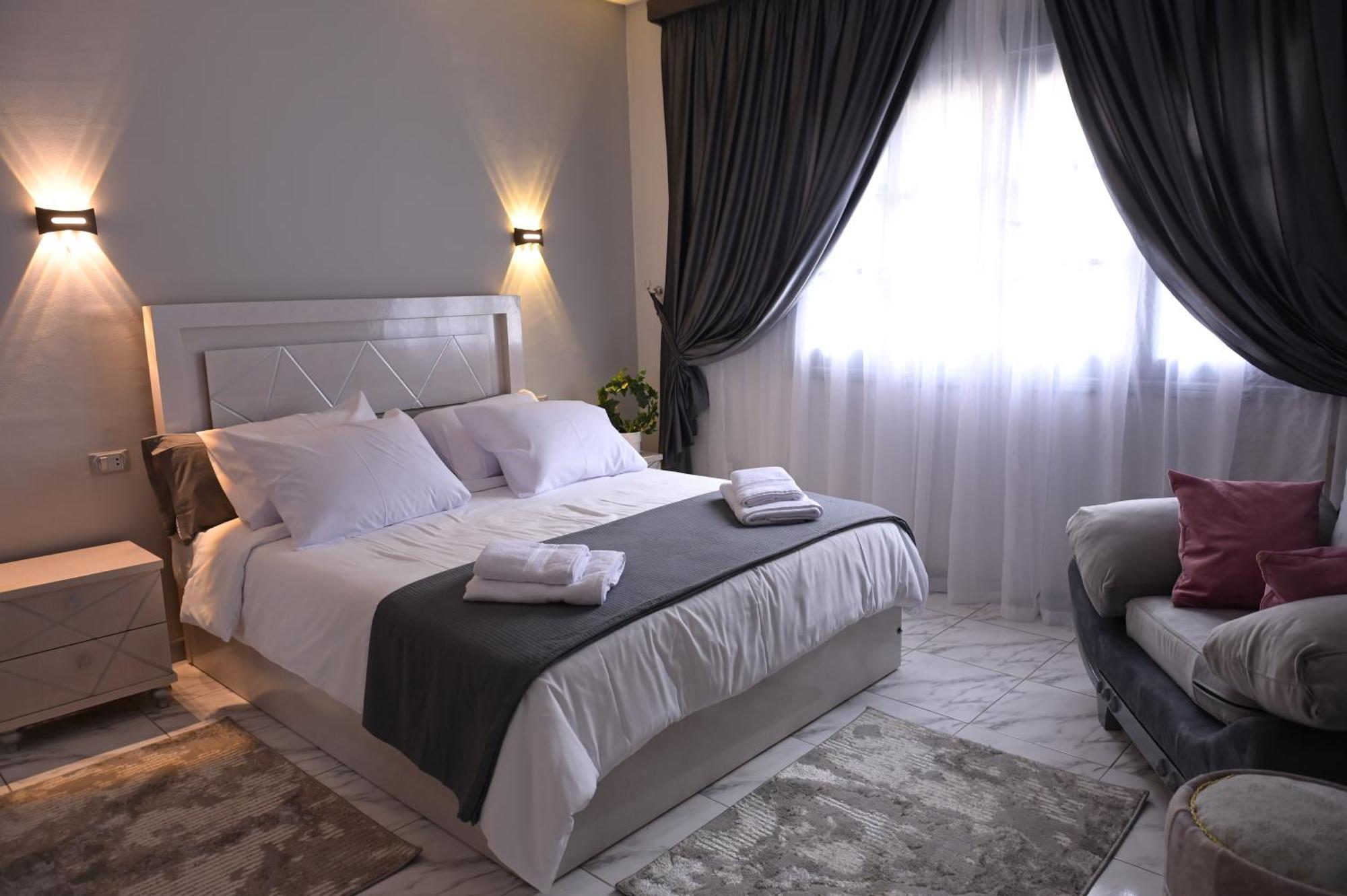 Belle Helen - Bright Independent Apartment