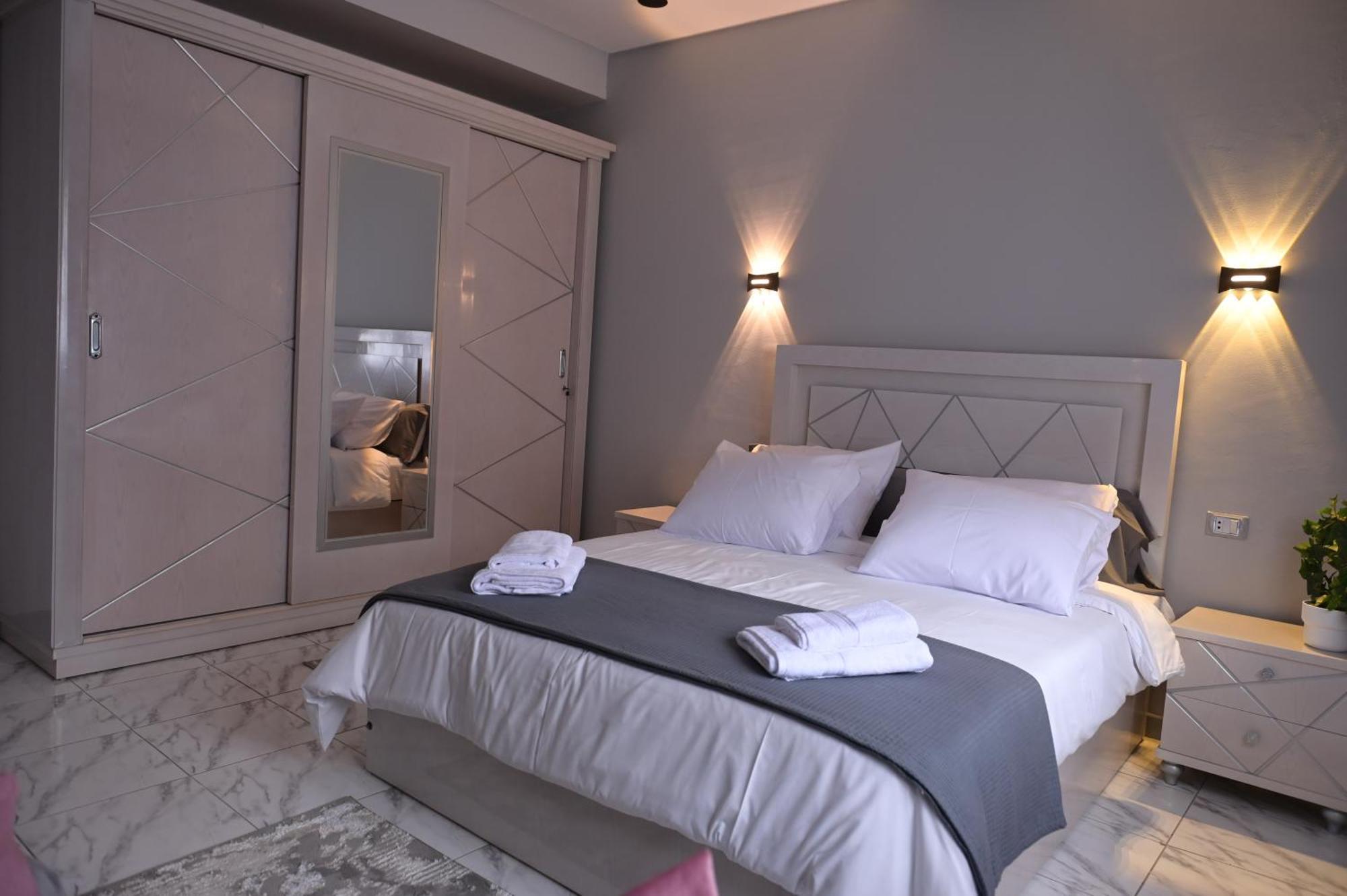 Belle Helen - Bright Independent Apartment *